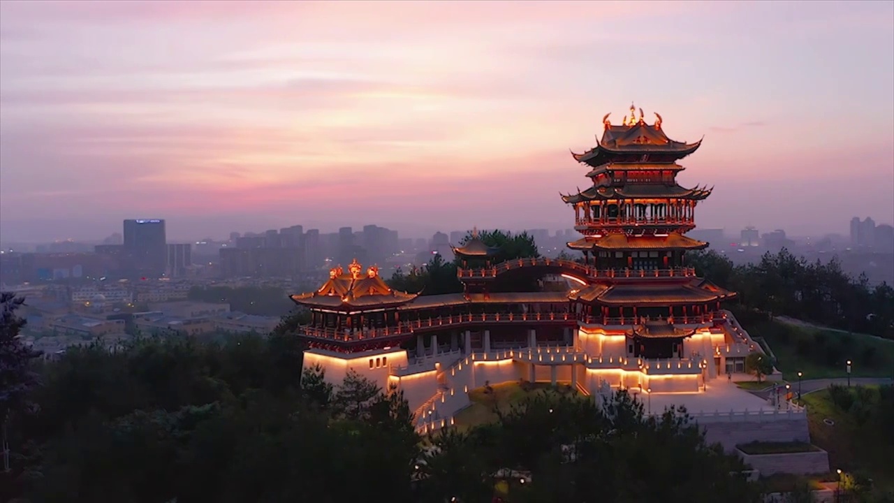 浙江义乌鸡鸣阁夜景航拍视频素材