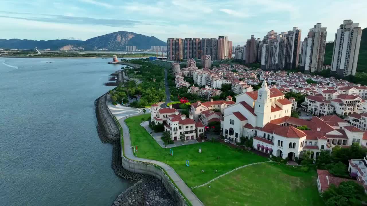 福建厦门湾漳州港房地产开发风情小镇视频素材