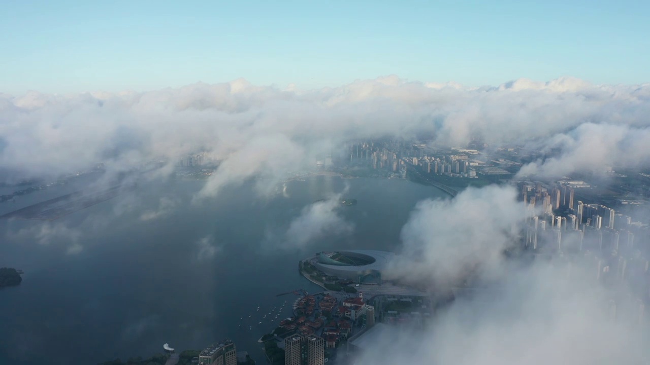 清晨时分苏州园区平流雾视频素材