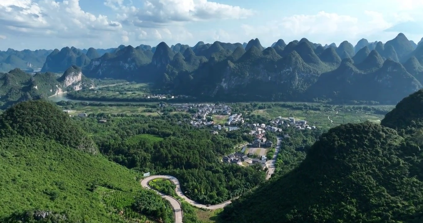 航拍桂林漓江风景区山水风光视频素材