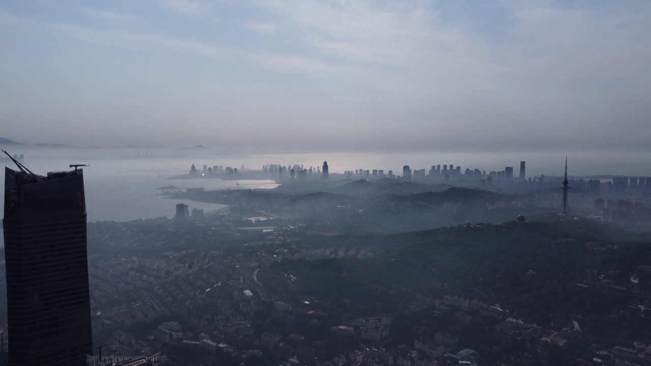 青岛五四广场高空航拍整座城市视频素材