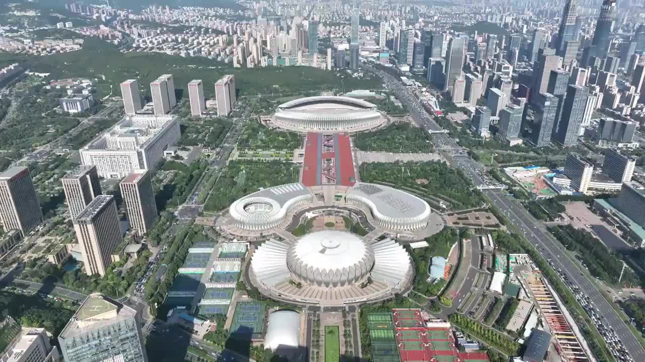 中国山东济南奥体中心城市天际线视频素材