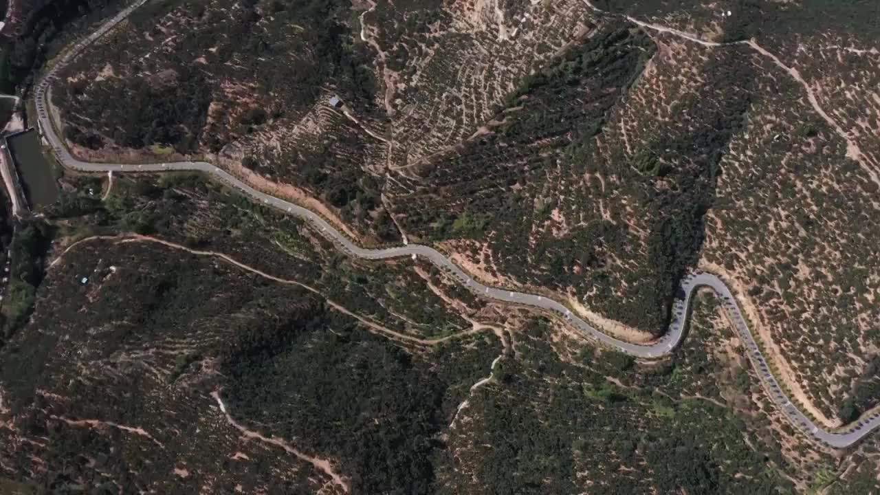 河北省秦皇岛山路航拍视频视频素材