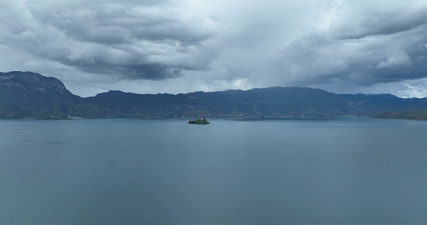 丽江泸沽湖航拍风光视频素材