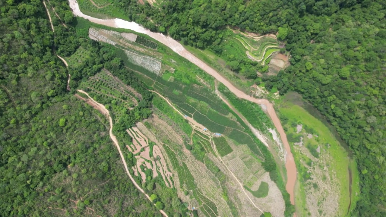 云南省红河州石屏县河谷风光视频素材