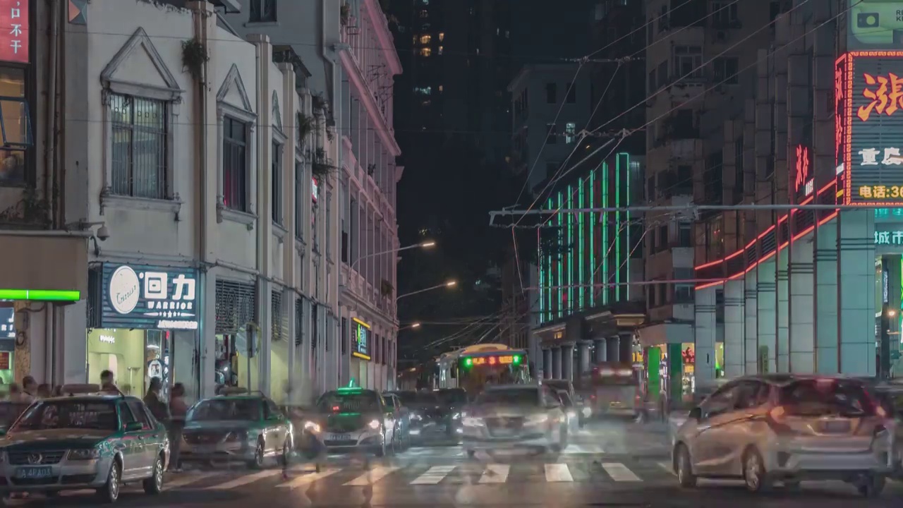 广州北京路红绿灯路口夜景繁华延时视频视频素材