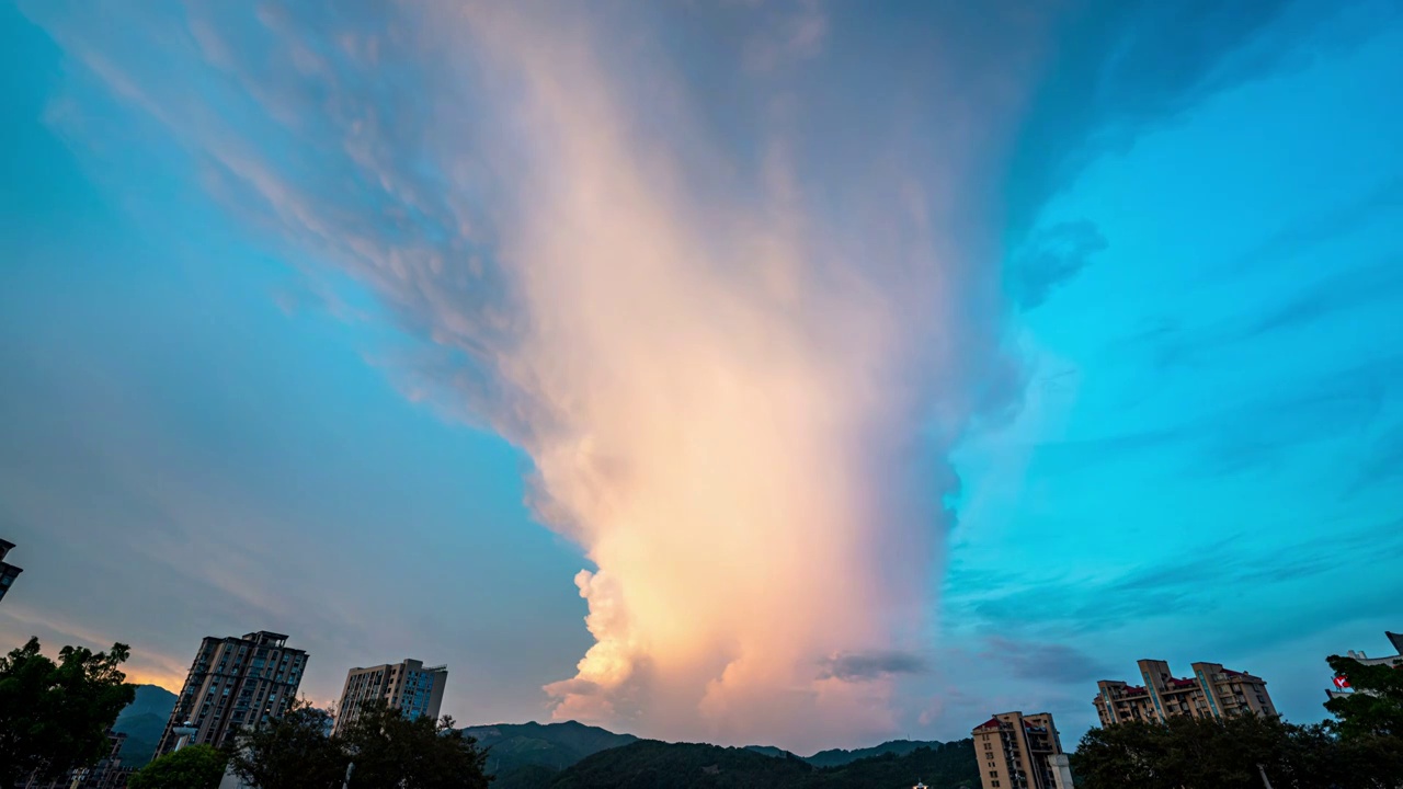 积雨云延时特写视频素材