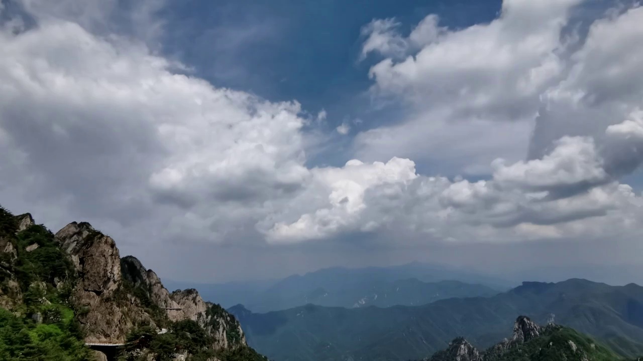 老君山蓝天白云延时视频素材