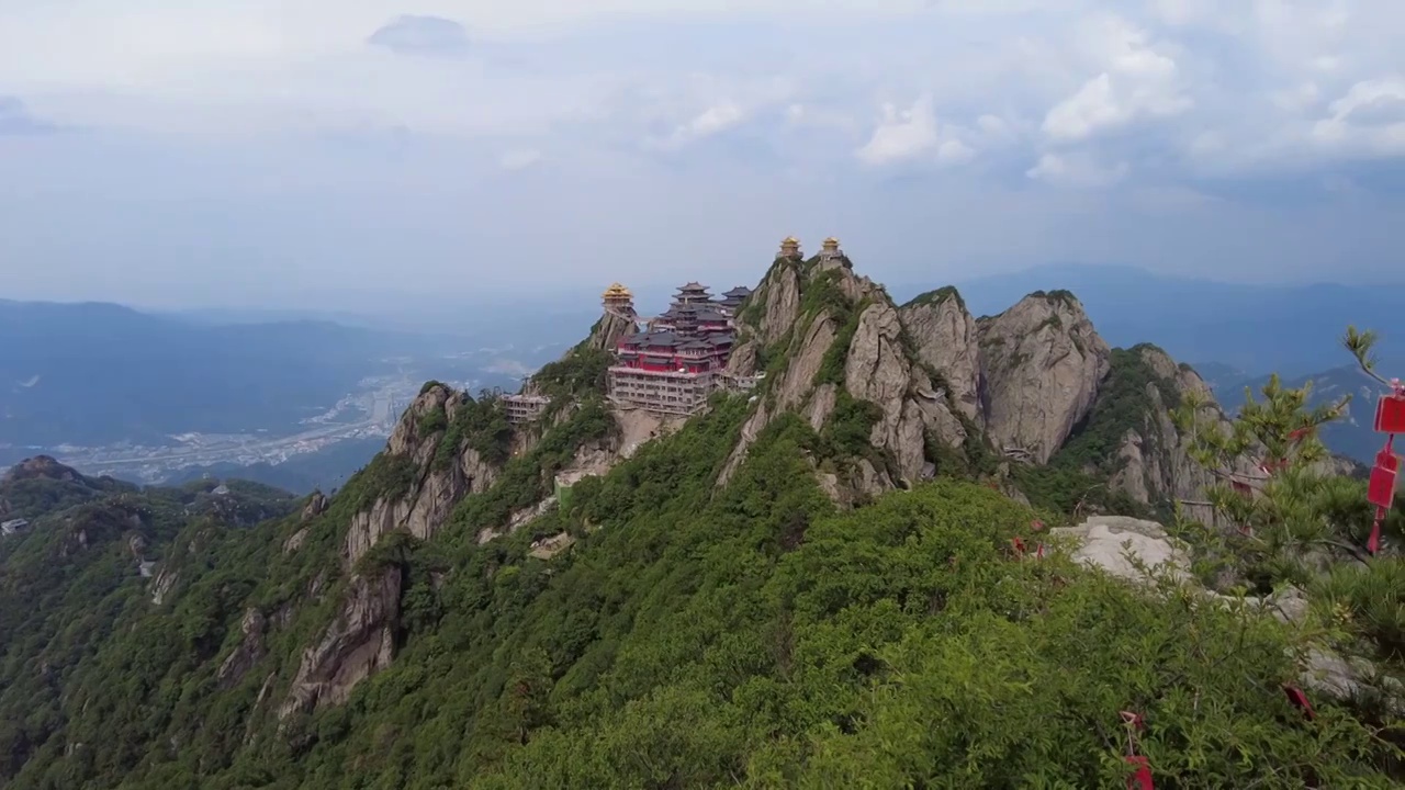 洛阳栾川老君山金顶视频素材