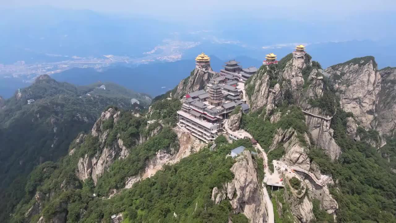 河南省洛阳市栾川县老君山景区航拍视频素材