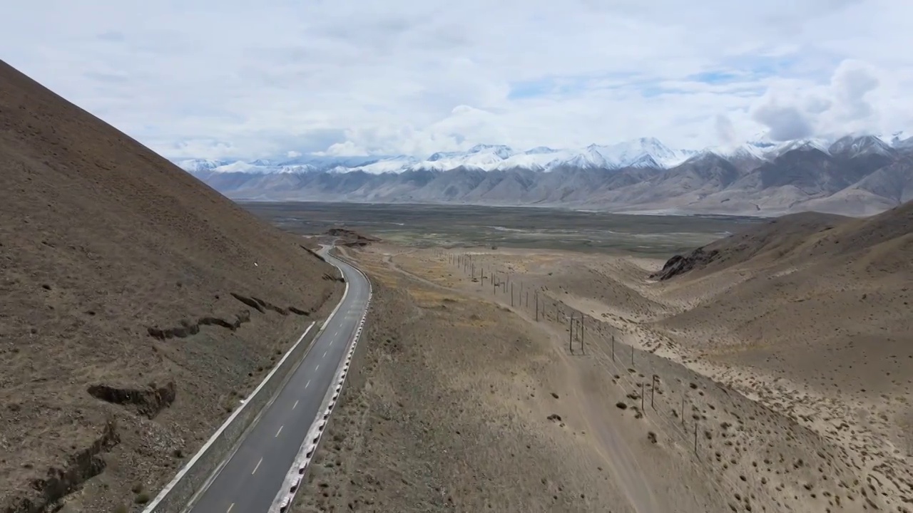 西藏阿里地区阿里南线G219航拍视频素材