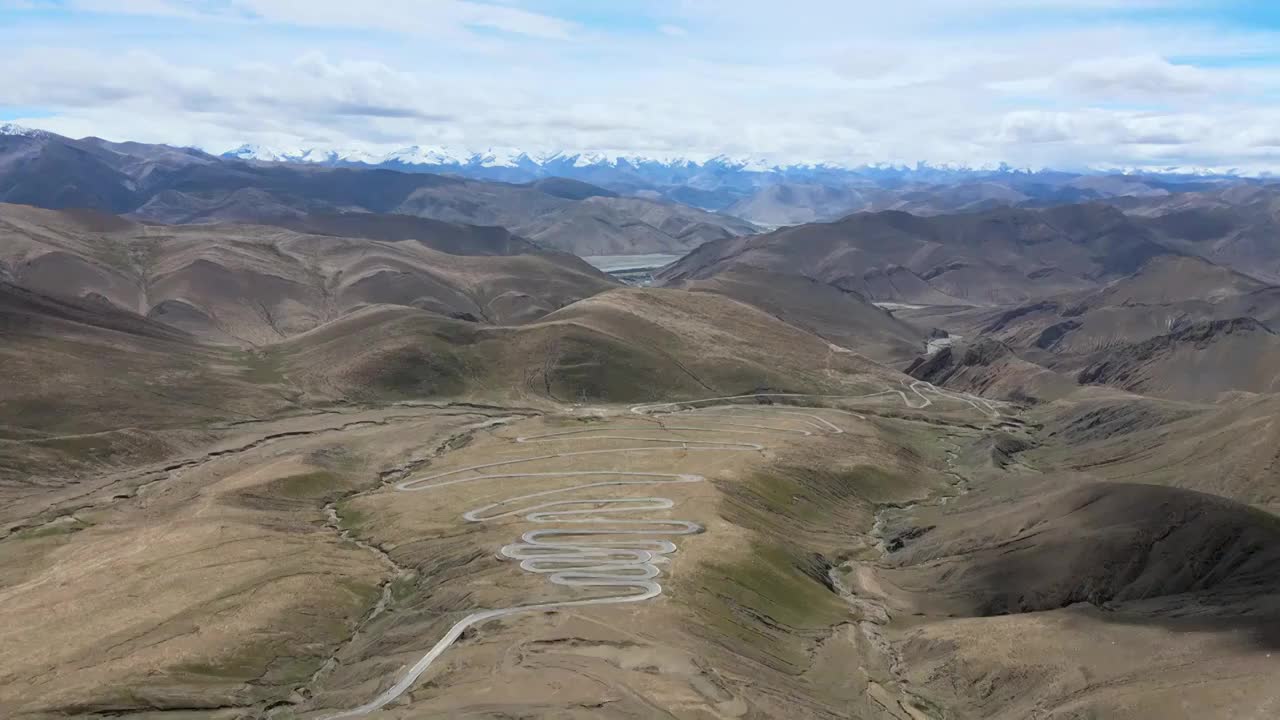 西藏日喀则地区珠峰大本营观景台航拍视频素材