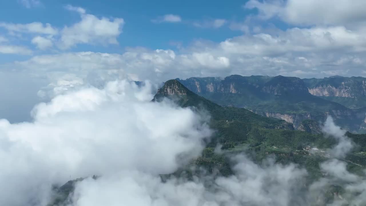 航拍河南太行山大峡谷视频素材