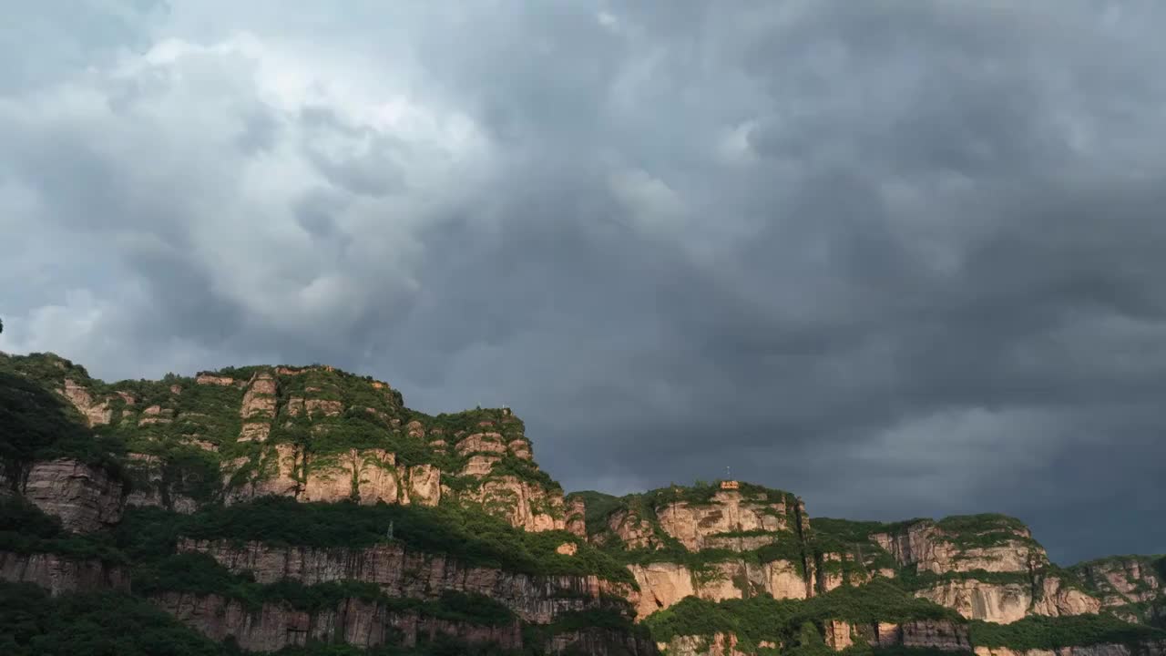 航拍河南太行山大峡谷视频素材