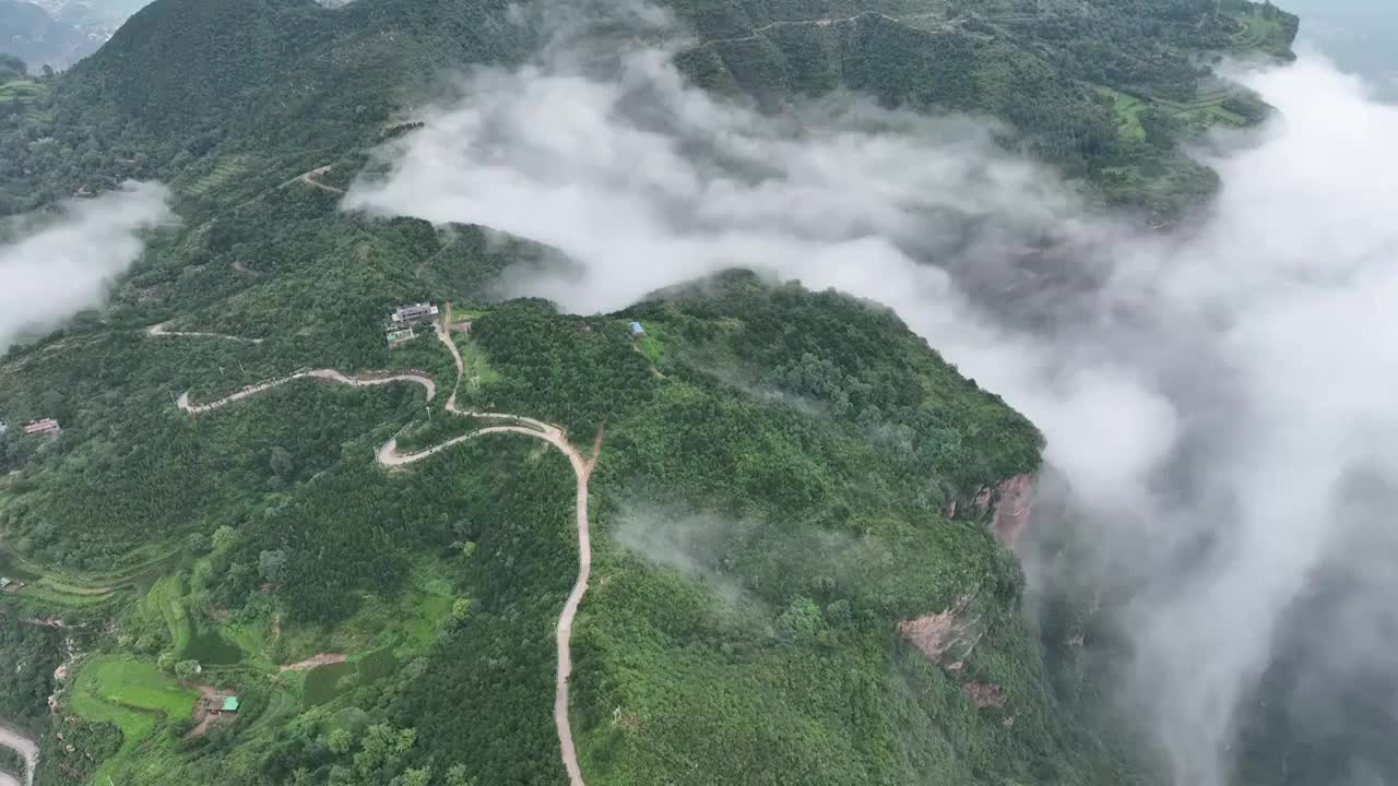 航拍河南太行山大峡谷视频素材