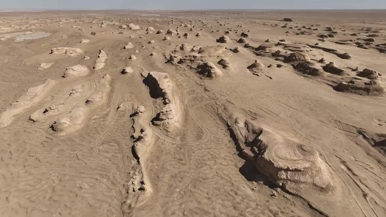 青海雅丹地貌视频素材