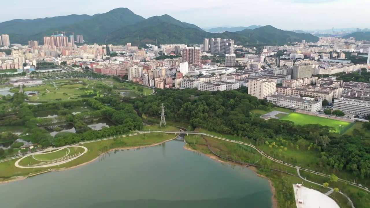 深圳市宝安区石岩湿地公园航拍视频素材