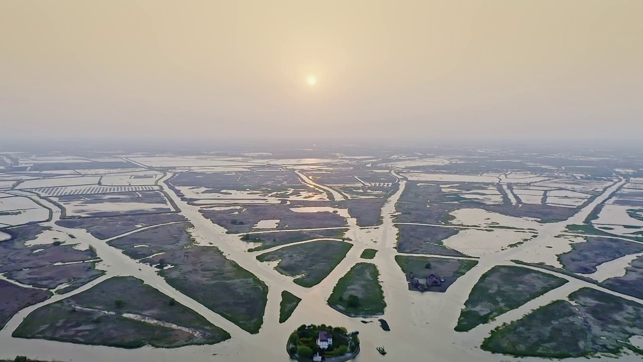 日落风景航拍江苏盐城九龙口名胜风景区美景视频素材