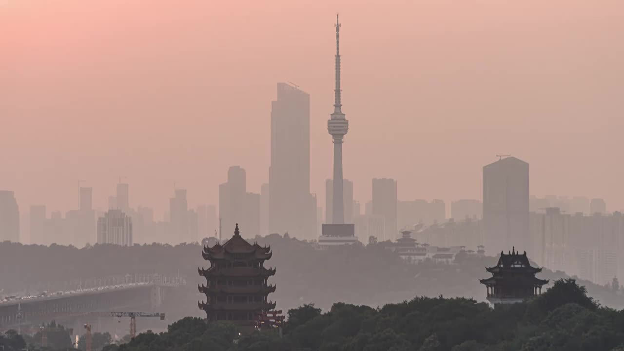 湖北武汉武昌黄鹤楼日转夜延时视频素材