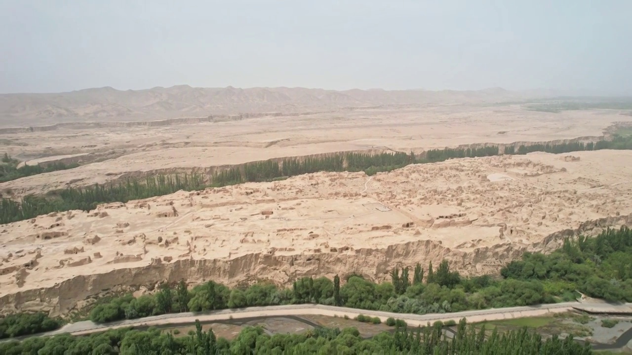 中国新疆吐鲁番交河故城古建筑视频素材