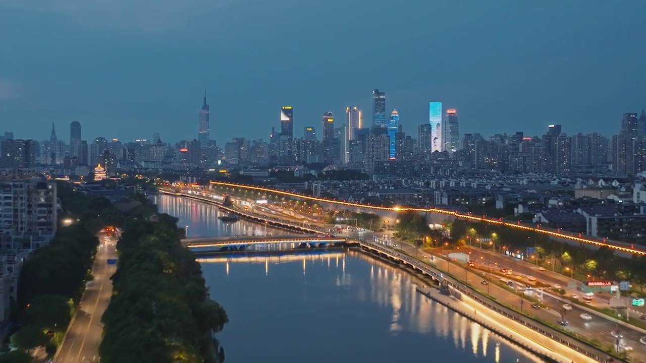 南京秦淮河城墙新街口夜景视频素材