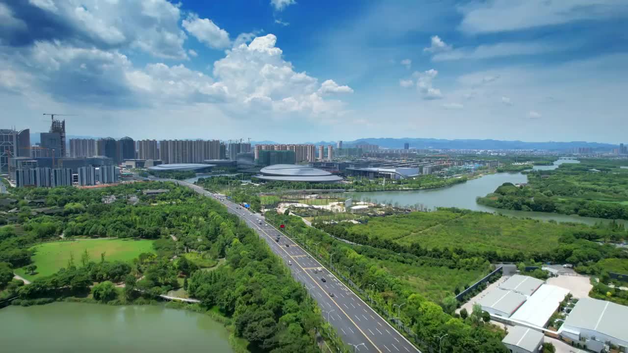 浙江省绍兴市奥林匹克体育中心城市环境视频素材