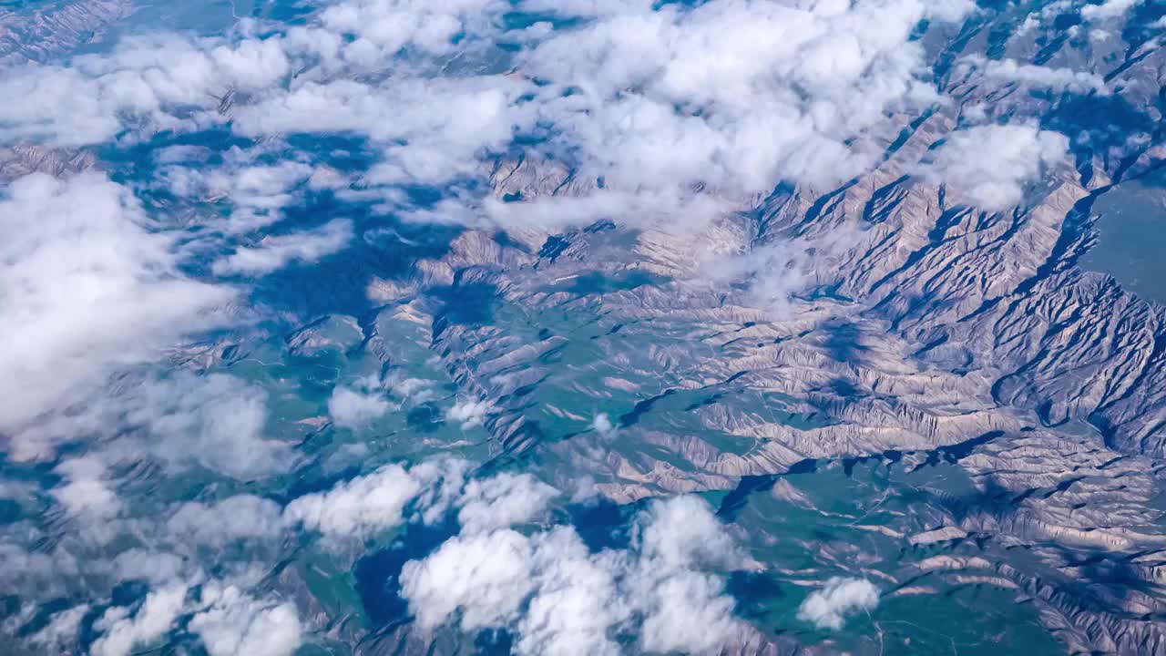 青海玉树高空航拍青藏高原地貌视频素材