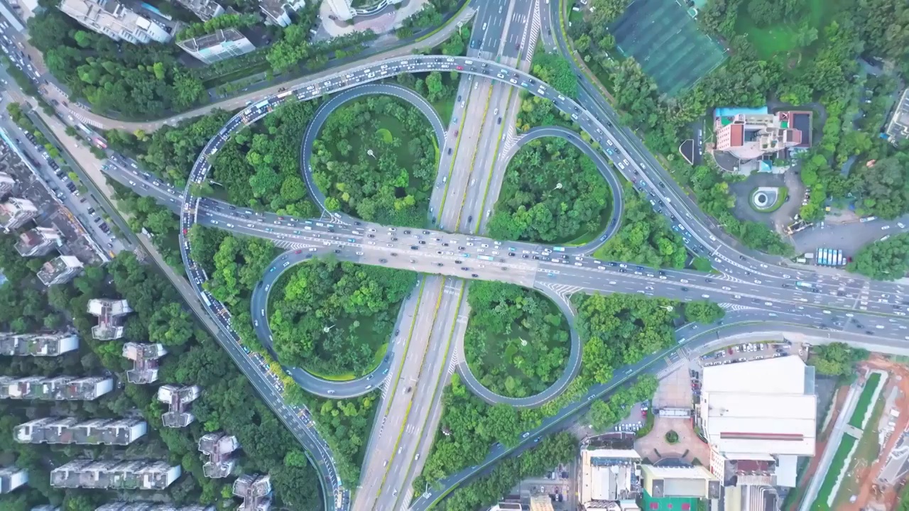 车水马龙的城市立交视频素材