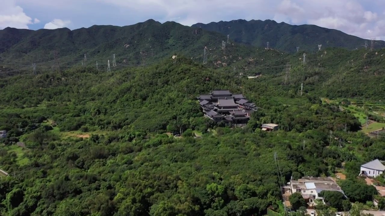 深圳大鹏所城东山寺较场尾海域航拍视频素材