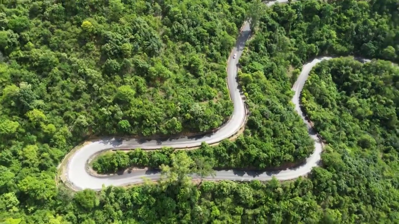 云南省红河州石屏县山区公路视频素材