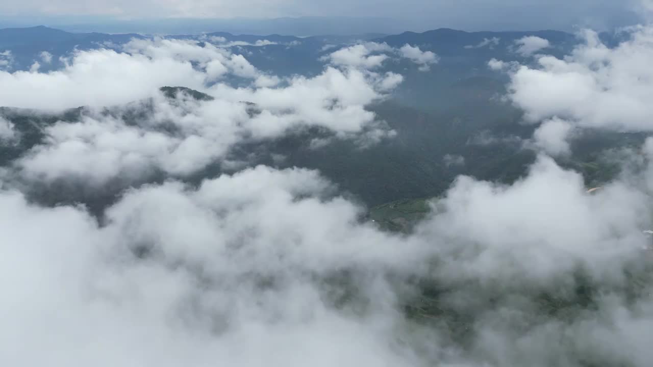 云南省红河州石屏县山区云海风光视频素材