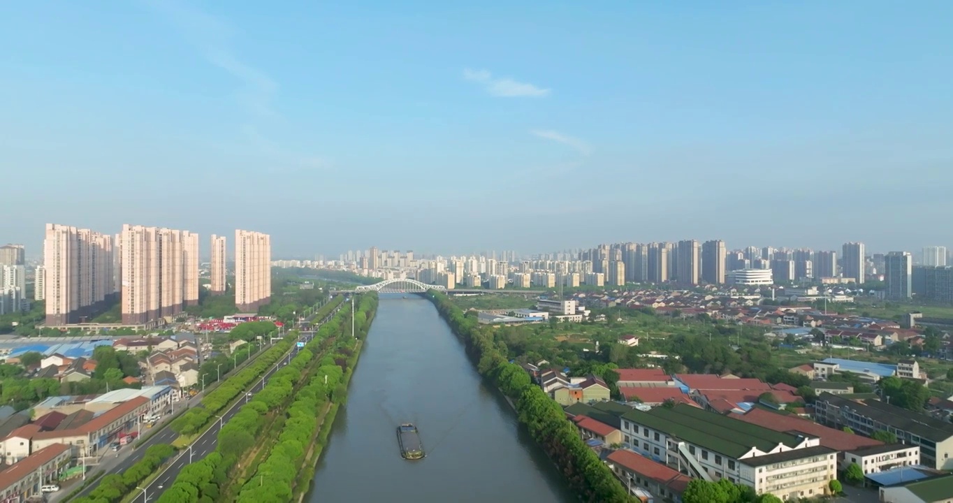 江苏省常州市京杭大运河船只运输画面视频素材