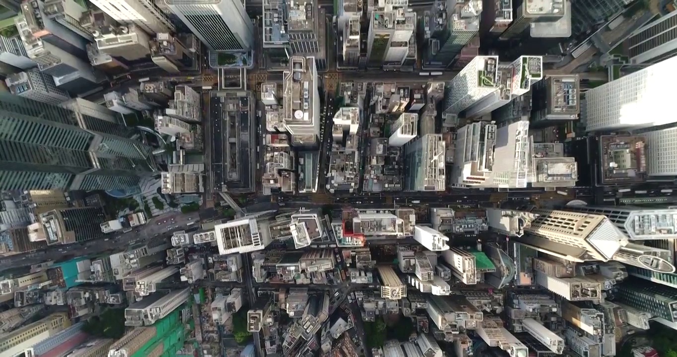 中国香港维多利亚港中环太平山白天航拍视频素材