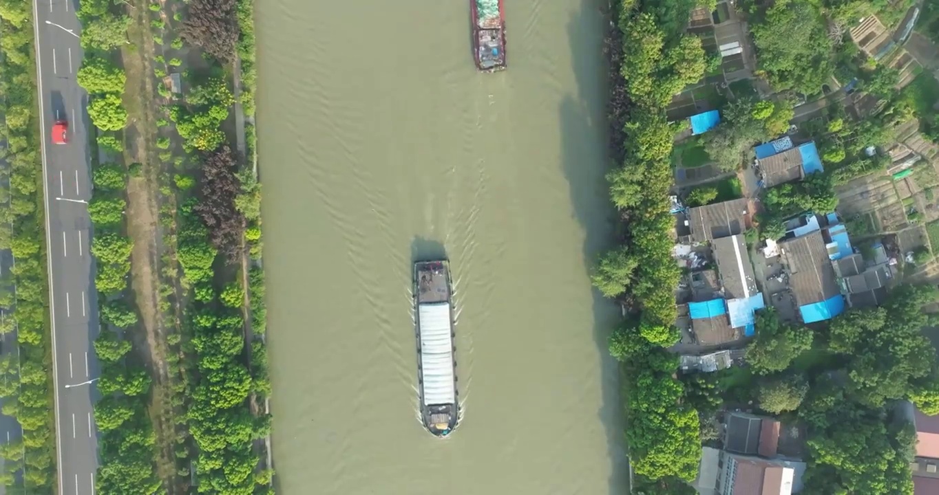 江苏省常州市京杭大运河船只运输画面视频素材