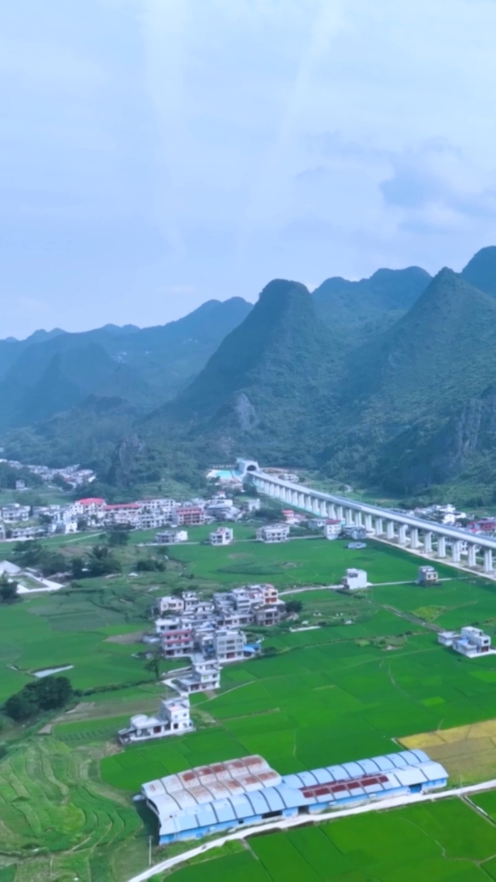 高清竖屏航拍河池南丹高架桥风景（合集）视频素材