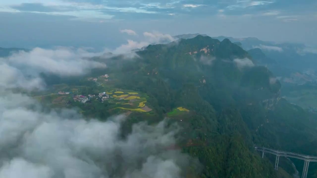 贵州独山县影山镇翁台村的晚霞云海视频素材