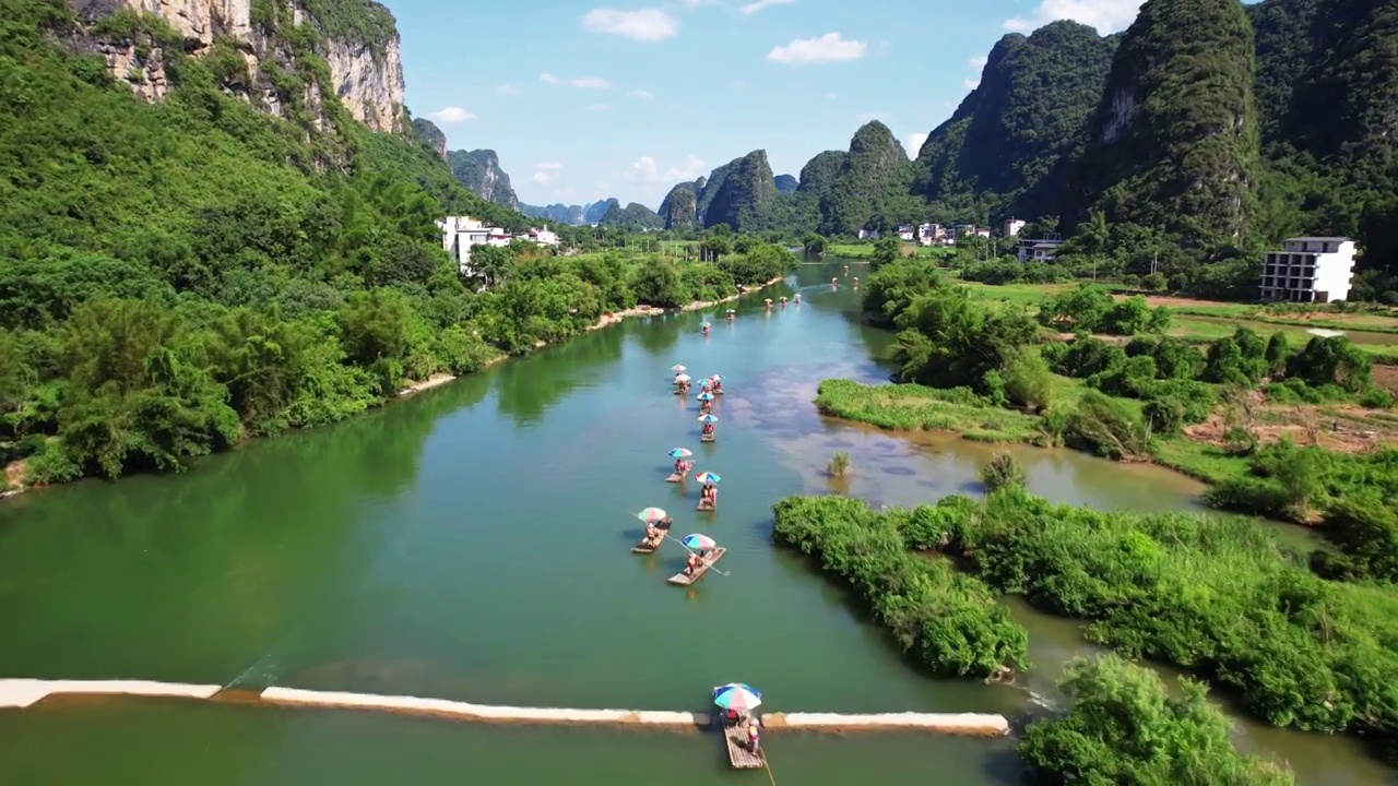 桂林阳朔遇龙河视频素材