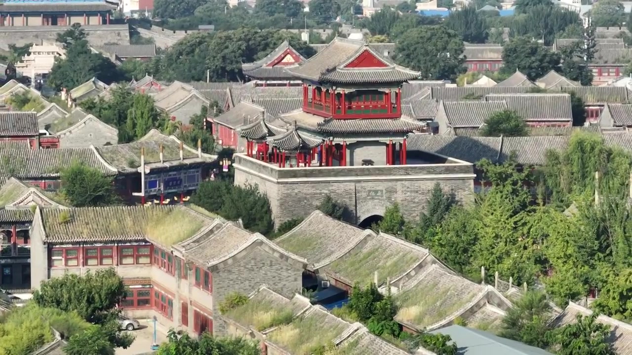 航拍山海关古城钟鼓楼视频素材画面3