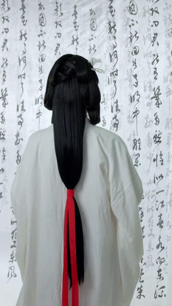穿汉服的古装美女视频素材画面2
