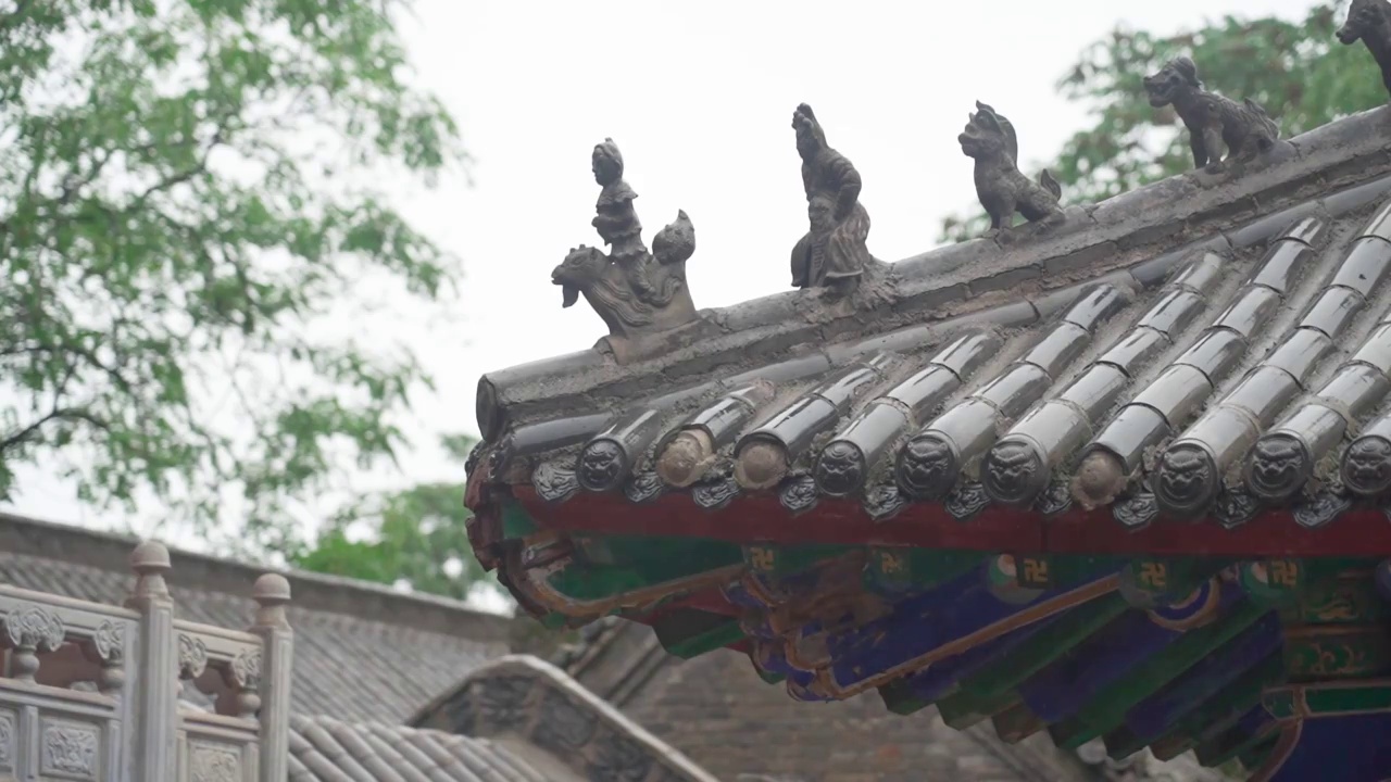 雨天传统建筑屋檐视频素材