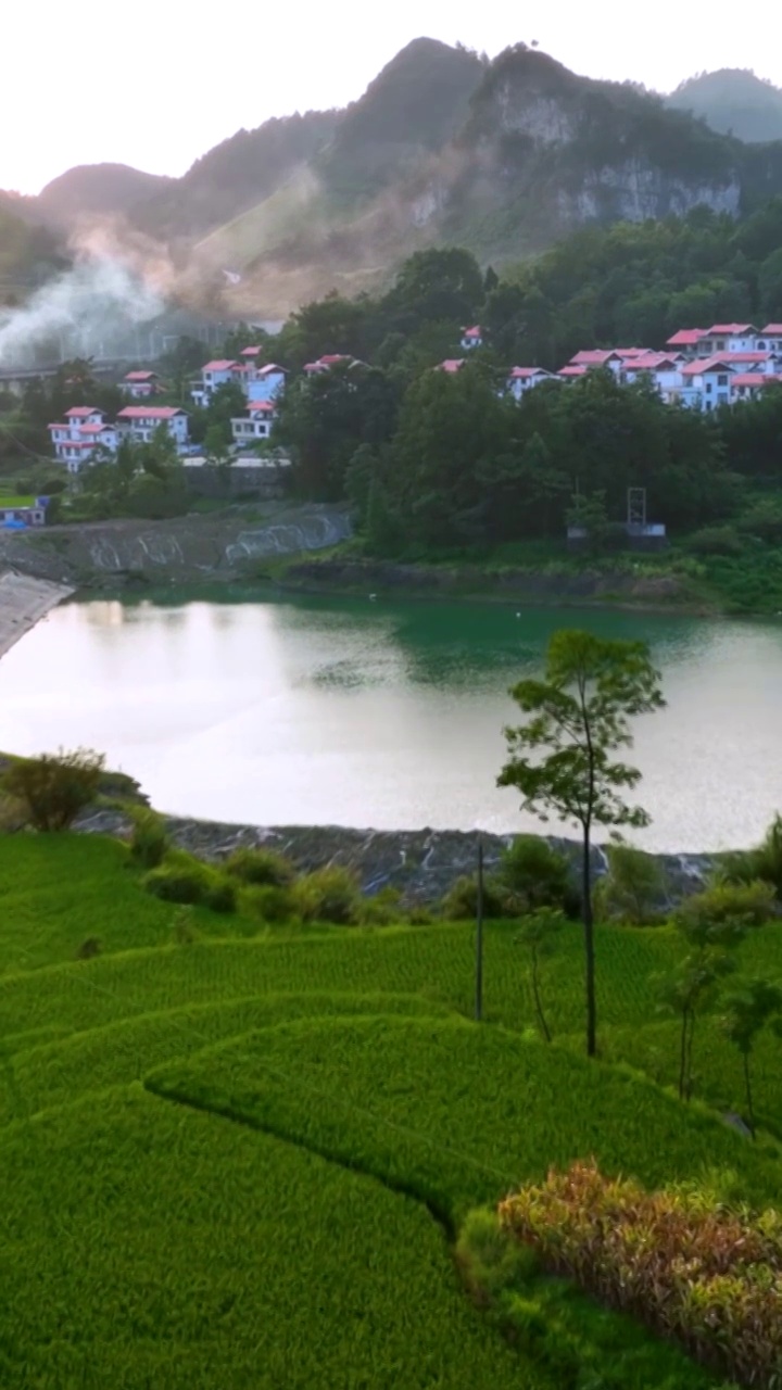 高清竖屏航拍河池南丹巴平村最美日出风景（合集）视频素材