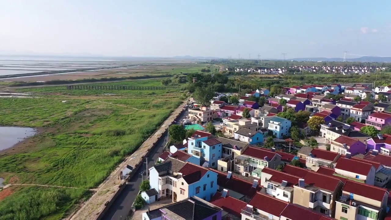 江苏南京溧水区张许村的民居风光和石臼湖草海自然风光视频素材