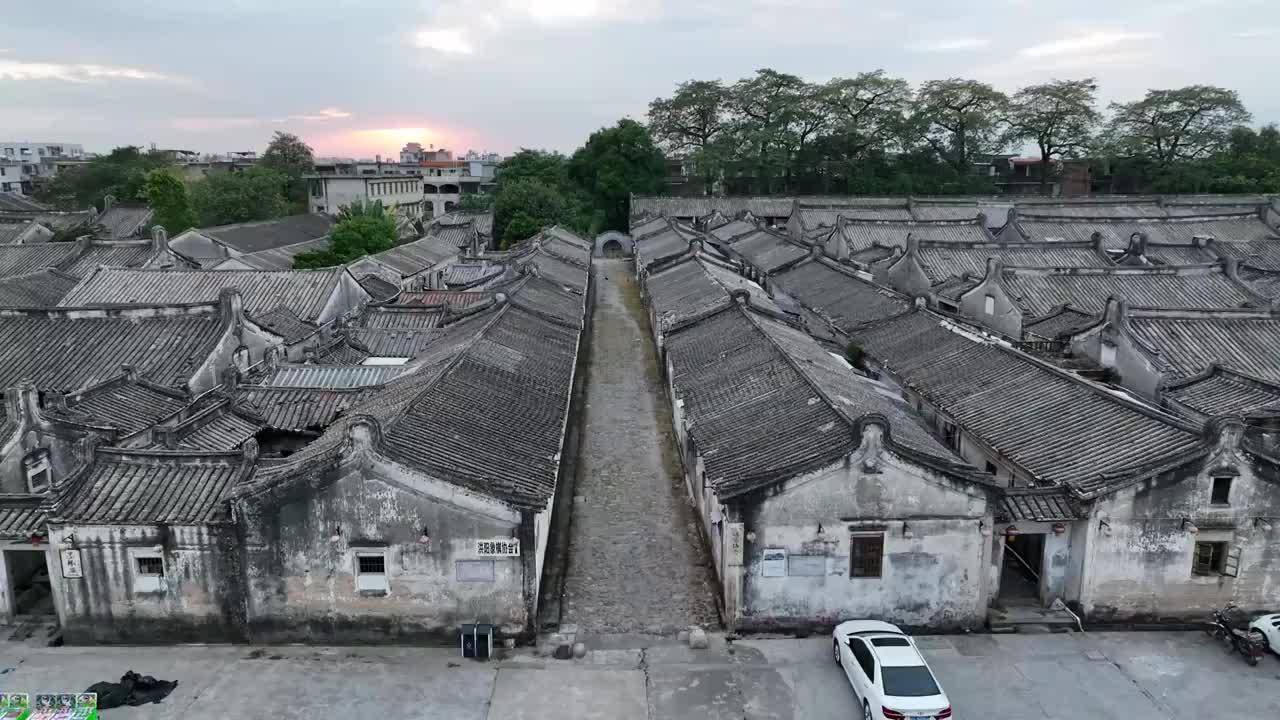 广东省揭阳市普宁洪阳镇德安里古村落建筑群航拍视频素材