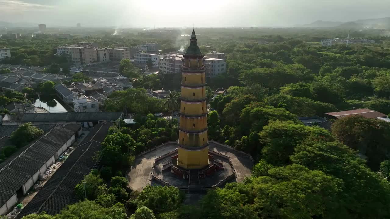 广东省揭阳市普宁洪阳镇培风塔航拍视频素材