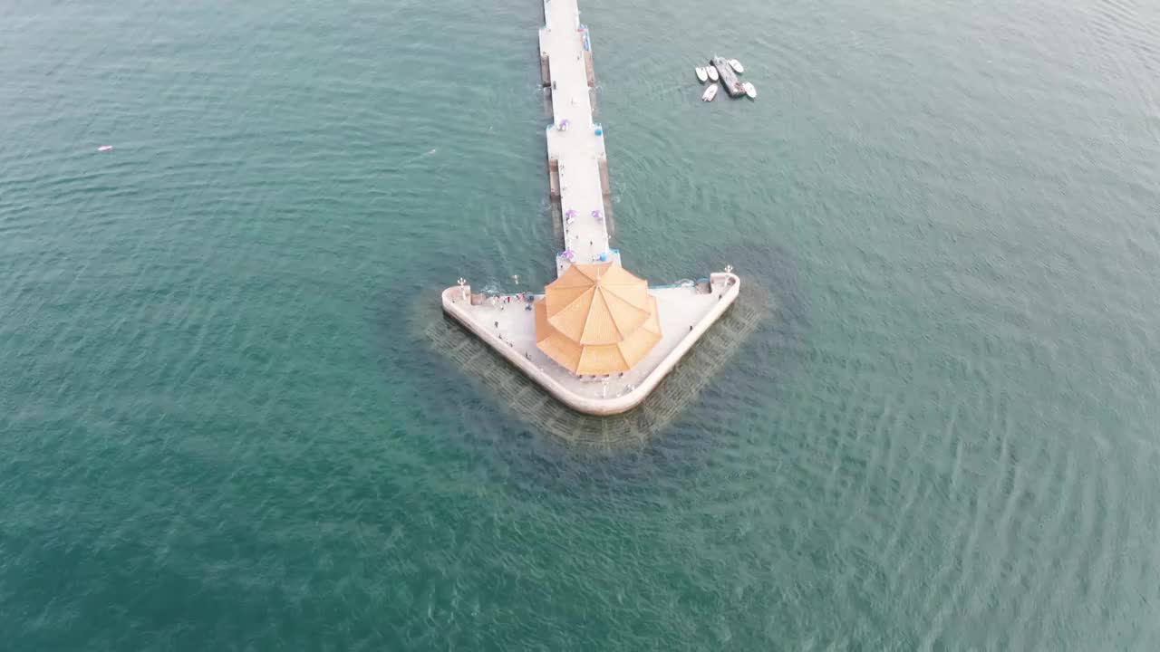 青岛栈桥沿海日出火烧云视频素材