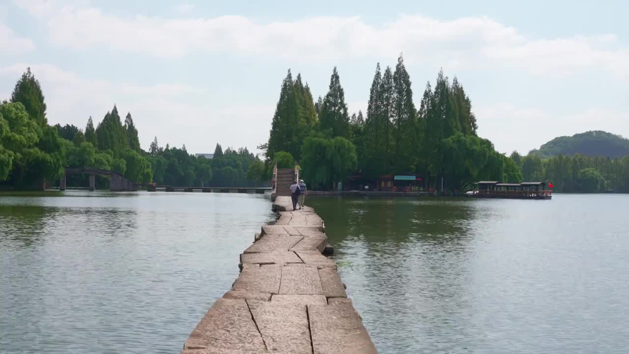 绍兴鉴湖古桥视频素材