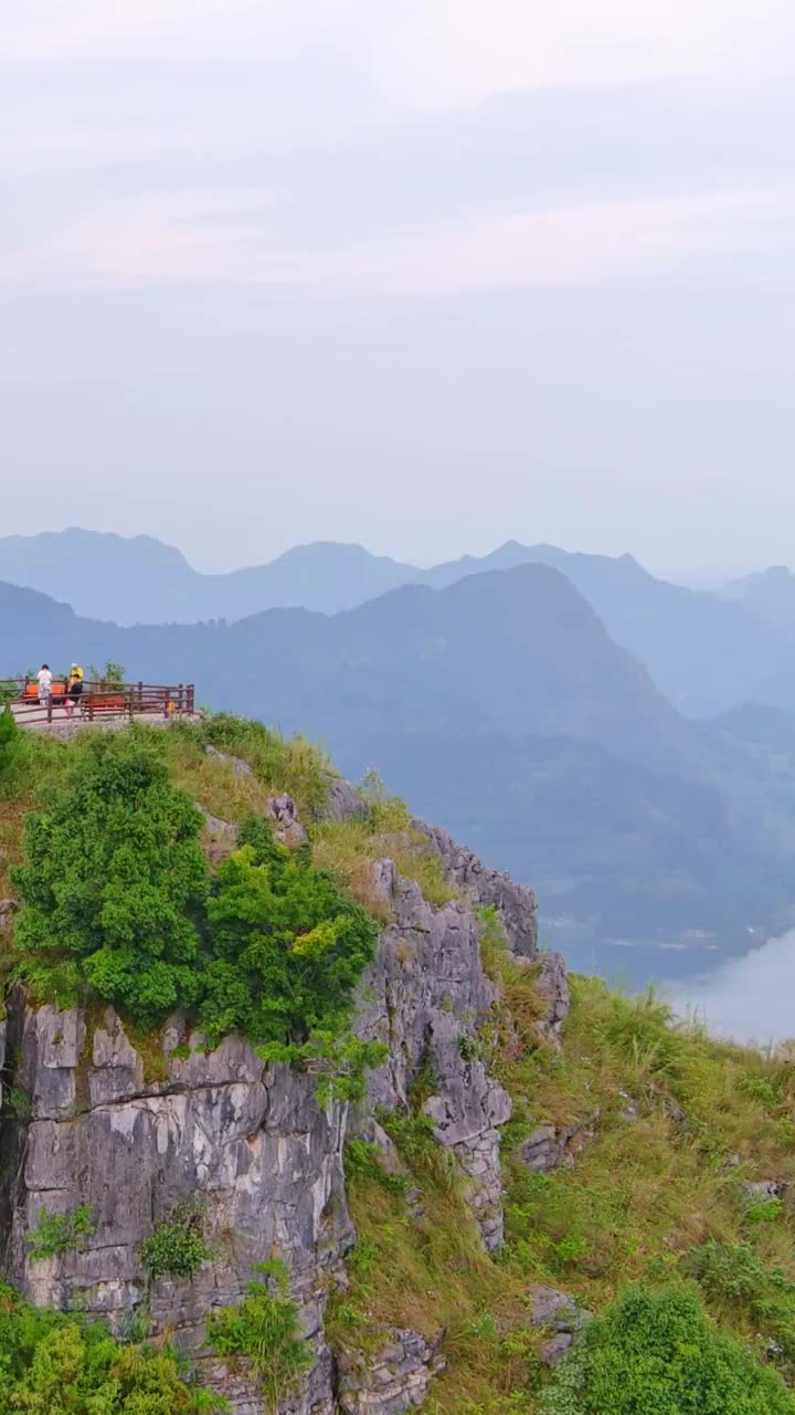 高清竖屏航拍大化岩滩美女峰汽车营地（合集）视频素材