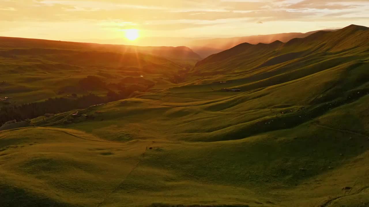 草原夕阳航拍视频素材