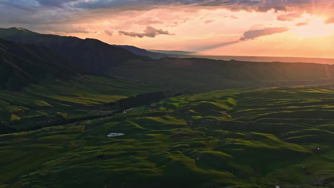 草原夕阳航拍视频素材