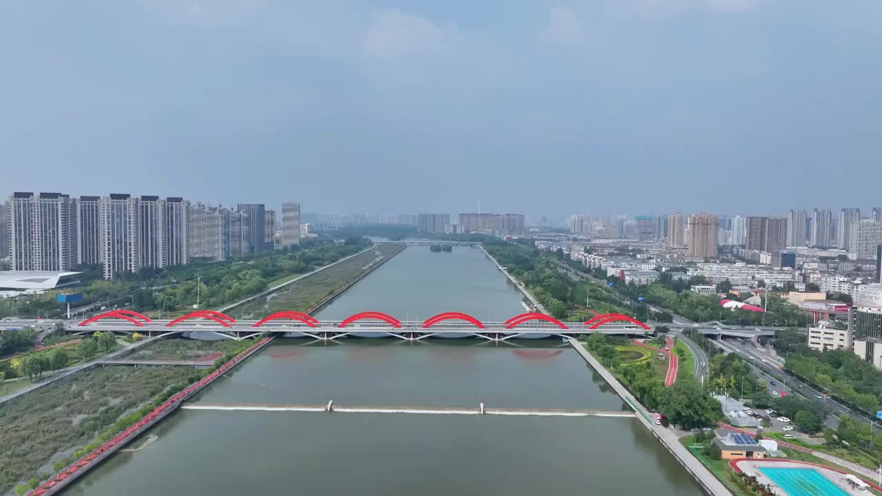 航拍太原汾河两岸城市风光视频素材